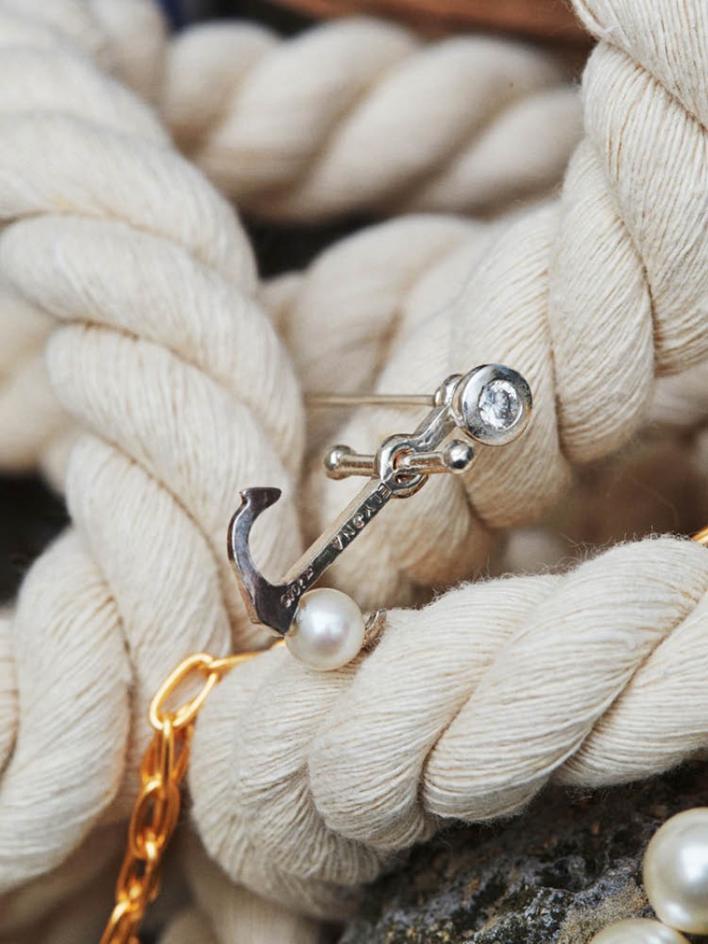 Skewered Anchor Brooch (Fisherman’s Anchor)