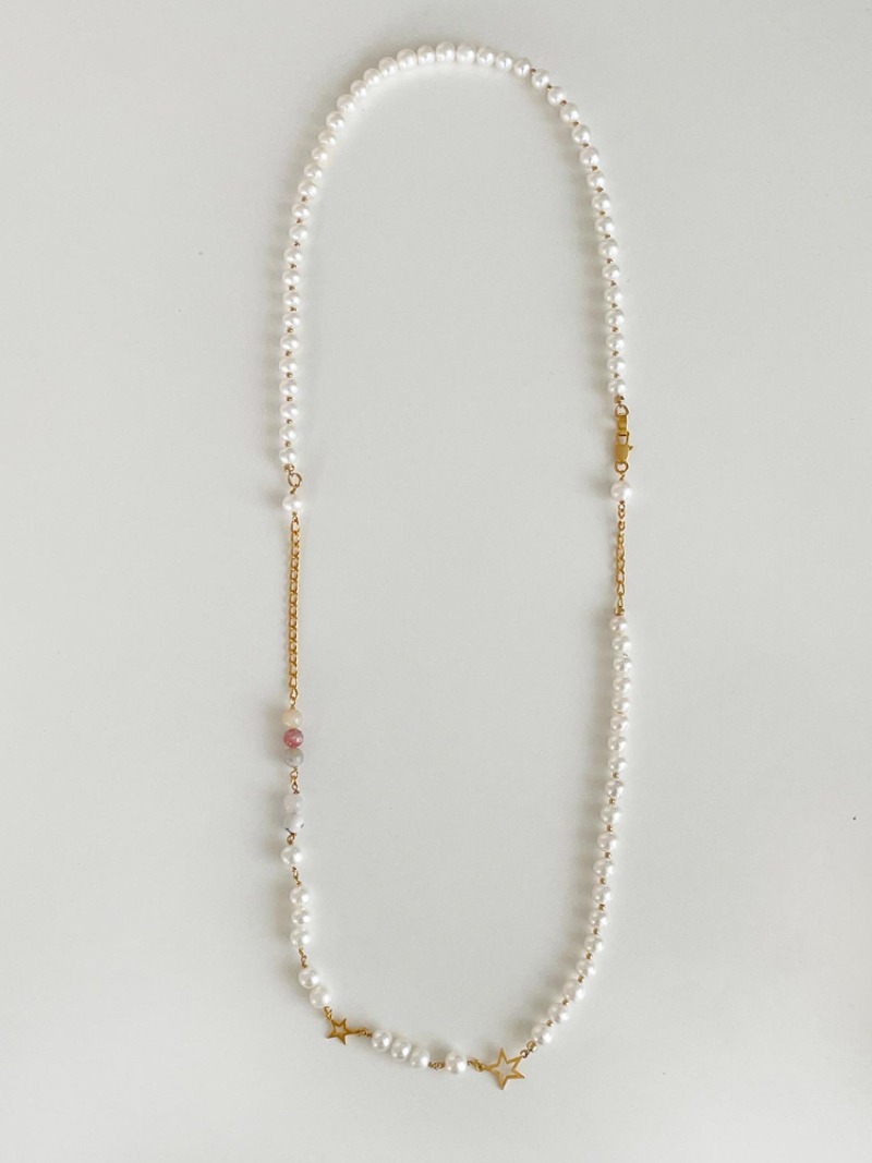 Reflection of Light - Long Pearl Necklace
